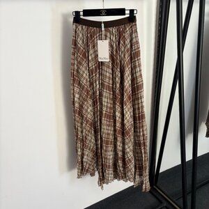 MaxMara New Checkered French Retro Midi Skirt